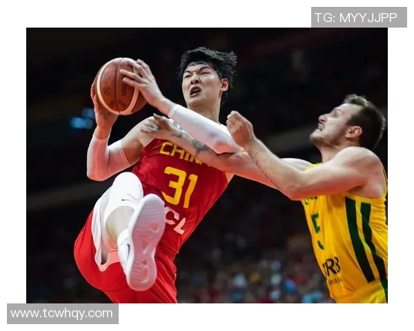 福建队王哲林领衔对决新疆队展现篮球激情与实力的巅峰对抗 福建队王哲林领衔对决新疆队展现篮球激情与实力的巅峰对抗