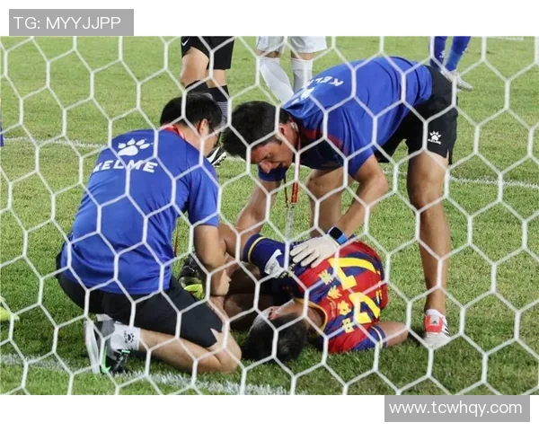 达尼洛:从绿茵场上的闪耀星辰到生活中的坚韧榜样 达尼洛:从绿茵场上的闪耀星辰到生活中的坚韧榜样