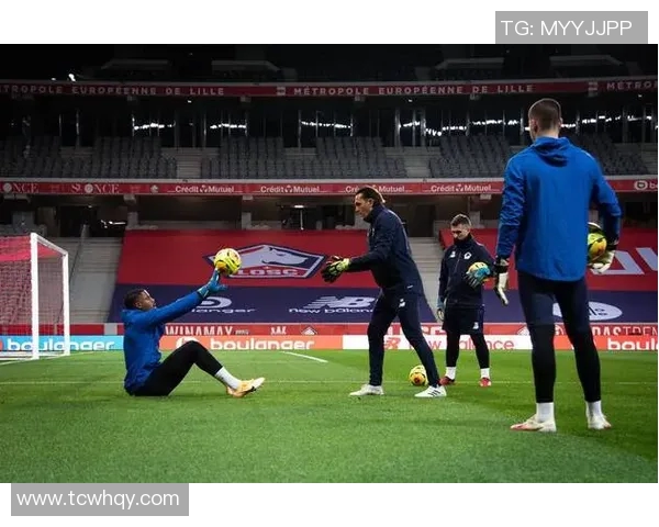 迈尼昂的崛起与挑战:探索这位门将的职业生涯与未来发展潜力 迈尼昂的崛起与挑战:探索这位门将的职业生涯与未来发展潜力