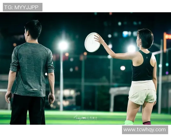 飞盘新手必看:轻松掌握飞盘技巧与玩法的全面指南 飞盘新手必看:轻松掌握飞盘技巧与玩法的全面指南