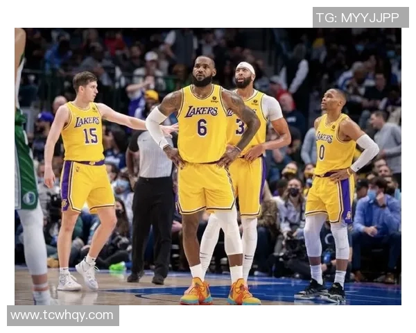 2011年湖人与快船的激烈对决回顾与分析篮球赛场上的城市对抗与荣耀