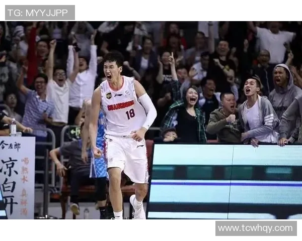 2018年CBA新疆队与天津队激烈对决回顾及赛季精彩瞬间分析